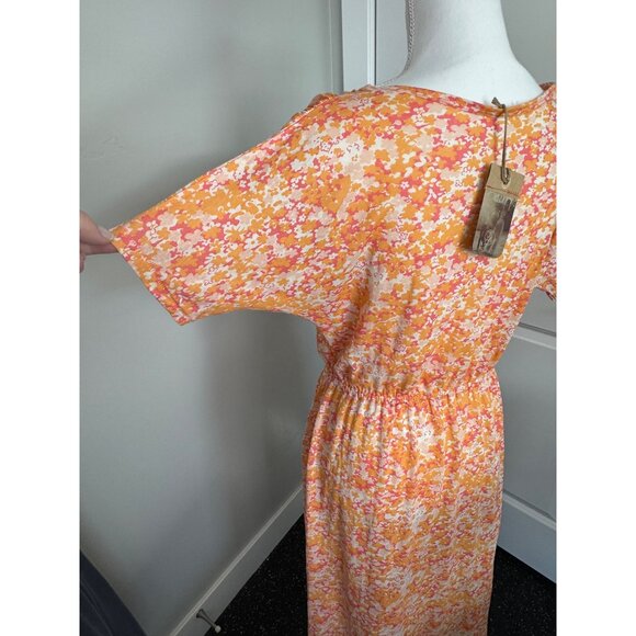 Alternative Flutter-Sleeve Flamingo Ditzy Print V-Neck Elastic Waist Dress Women - Picture 5 of 13